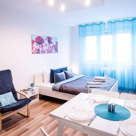 בודפשט Peaceful, Cozy And New Apartment With Balcony מראה חיצוני תמונה