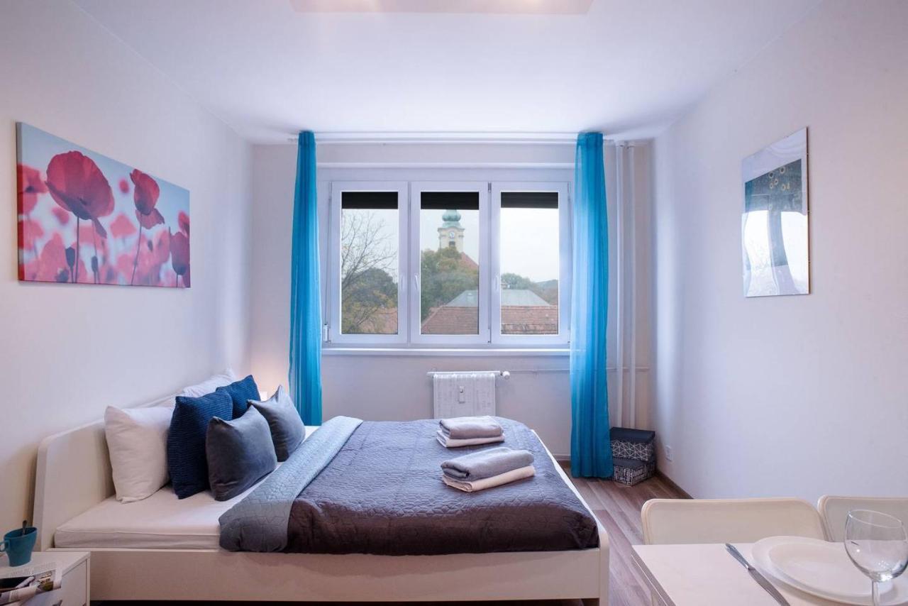 בודפשט Peaceful, Cozy And New Apartment With Balcony מראה חיצוני תמונה
