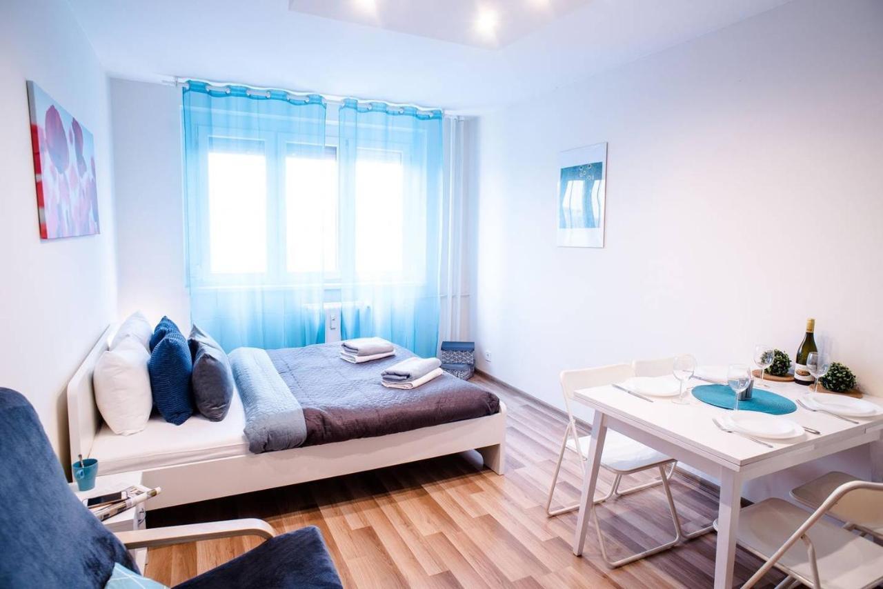 בודפשט Peaceful, Cozy And New Apartment With Balcony מראה חיצוני תמונה